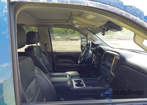 2015 GMC Sierra 2500Hd Denali z USA, uszkodzony, nr VIN 1GT120EG3FF574005